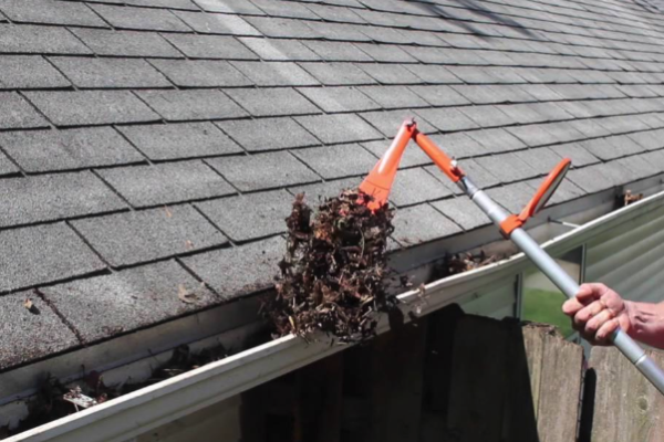 gutter-cleaning1
